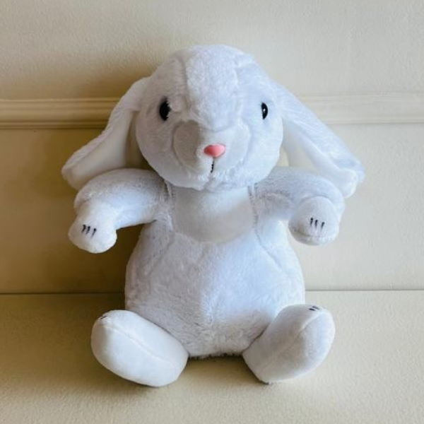 Pelúcia Coelho Branco (22cm de altura)