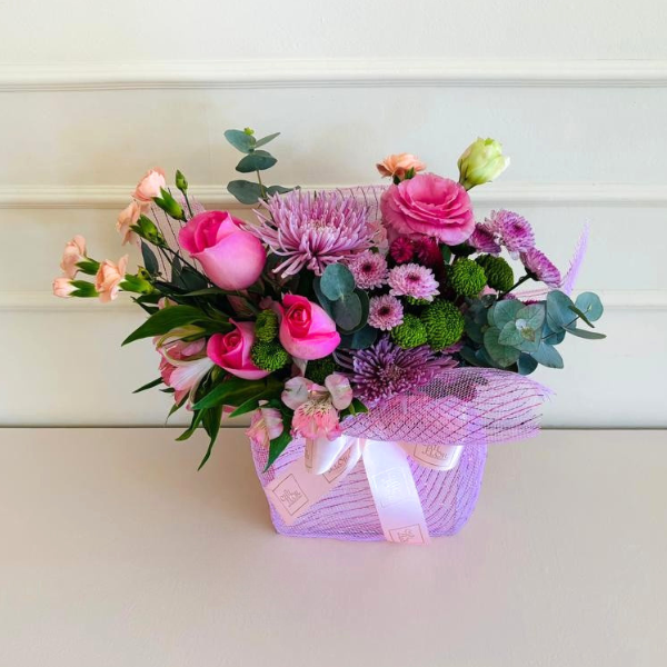 Arranjo Espelho 15X15X5 Alstroemérias,anastasia, celosia, cravo, lisianthus e rosa pink na tela - Imagem 2